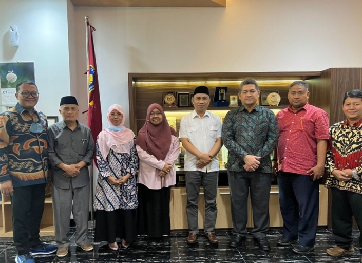 aikol-iium-fhuii