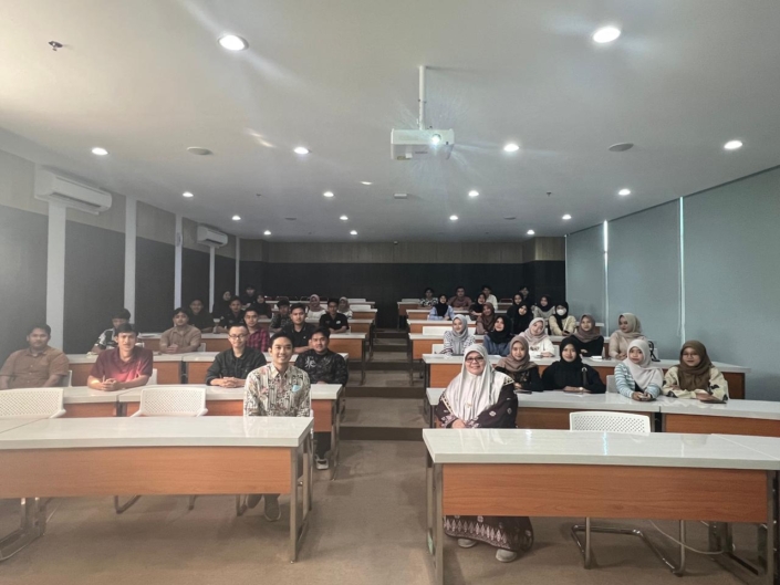 guest-lecturer-dr-fatimah (1)